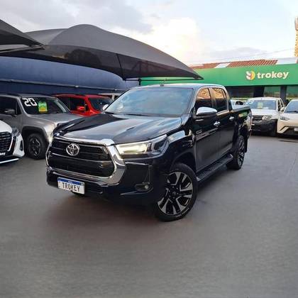 TOYOTA HILUX 2.8 D-4D TURBO DIESEL CD SRV 4X4 AUTOMÁTICO